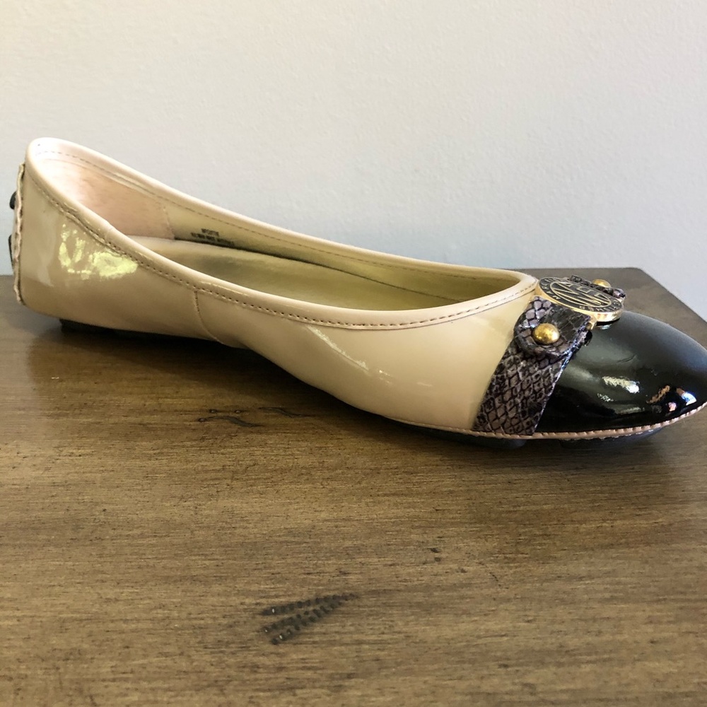 > MARC FISHER - NIB Black/Tan Flats 8.5M